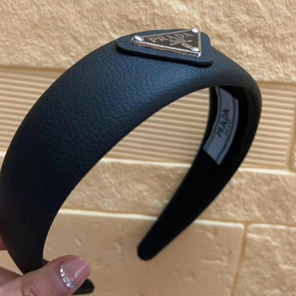 Black Prada Headband - Picture 2 of 3